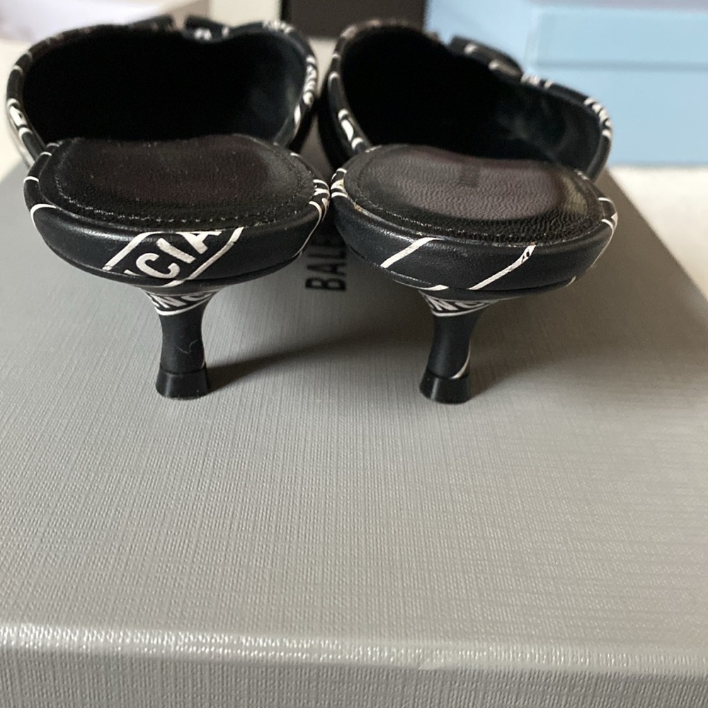 Balenciaga logo heels - Picture 4 of 12